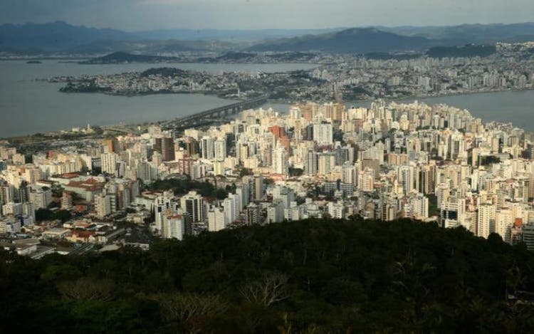 Florianópolis, uma das melhores cidades para se viver em SC (Foto: Gabriel Lain, NSC Total, Banco de dados)
