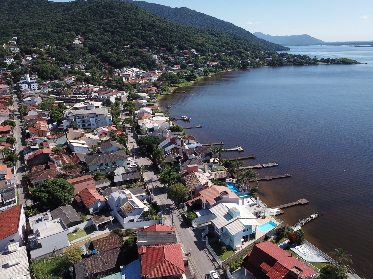 Canto dos Araçás, na Lagoa da Conceição, foi beneficiado com as obras de macrodrenagem - Fotos: Leonardo Sousa/PMF