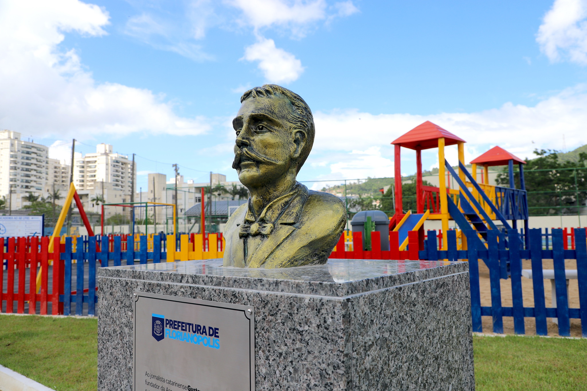 Prefeitura de Florianópolis inaugura Praça da Trindade - Semanário  Catarinense