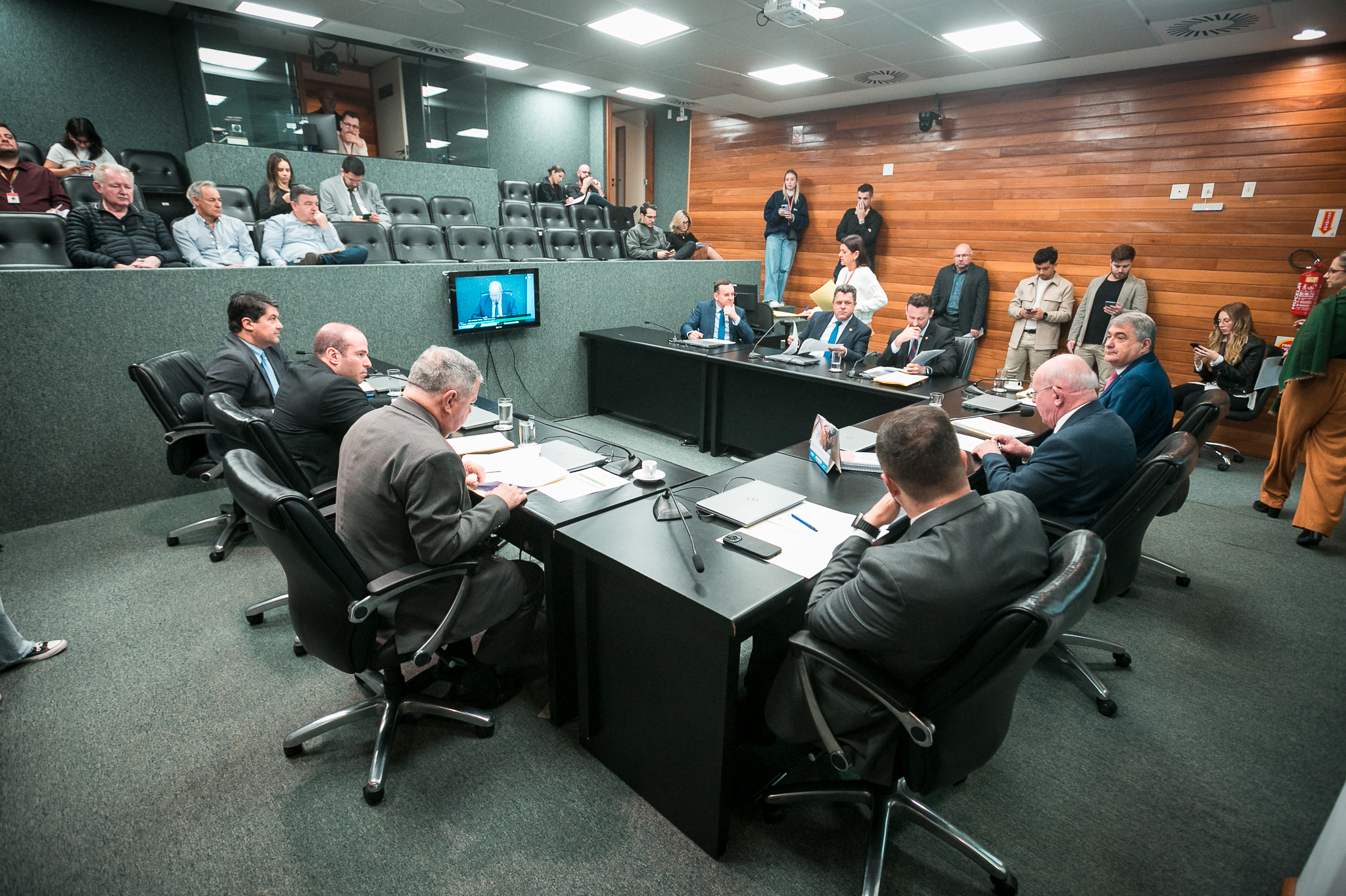 Reunião da Comissão de Finanças desta quarta-feira (15). - FOTO: Bruno Collaço 