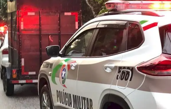 Operação resulta em prisão por envolvimento em Farra do Boi e embriaguez ao volante em Governador Celso Ramos 